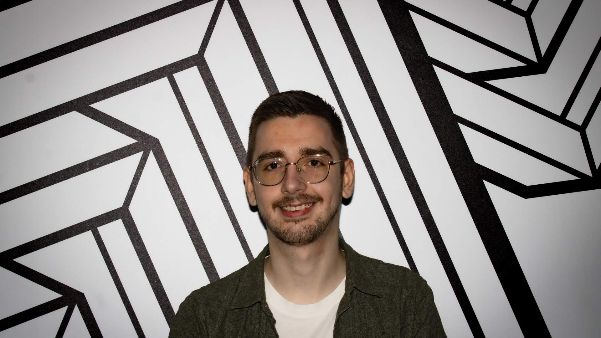 Student headshot, Lewis_Sims